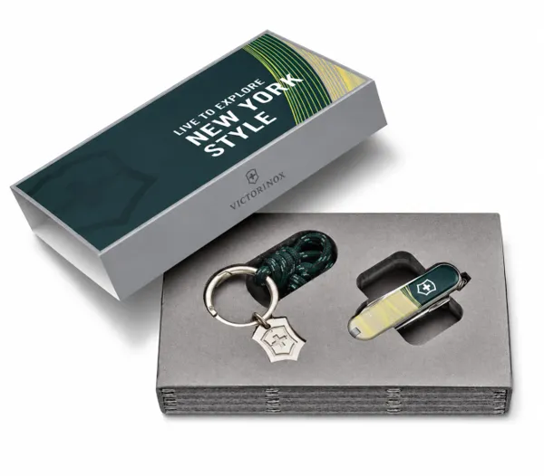 Victorinox Classic SD New York Style Navaja Llavero 7 Funciones